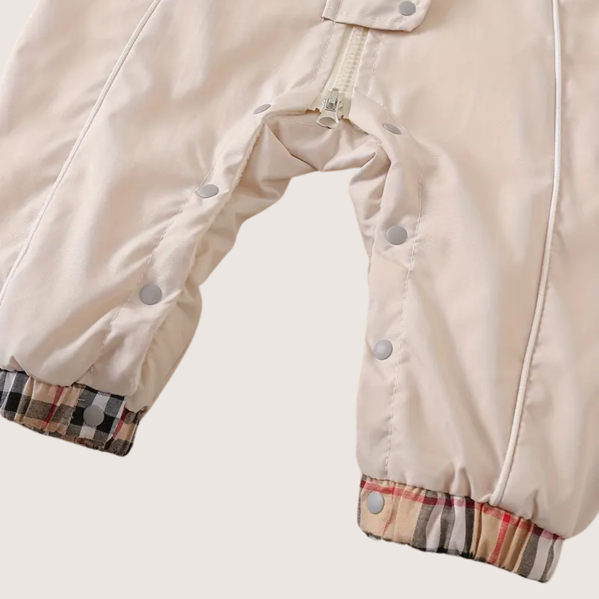 Trench-Coat Snowsuit for Babies – Classic Style Meets Winter Warmth